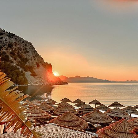 Pilos Suites Турунч Екстериор снимка