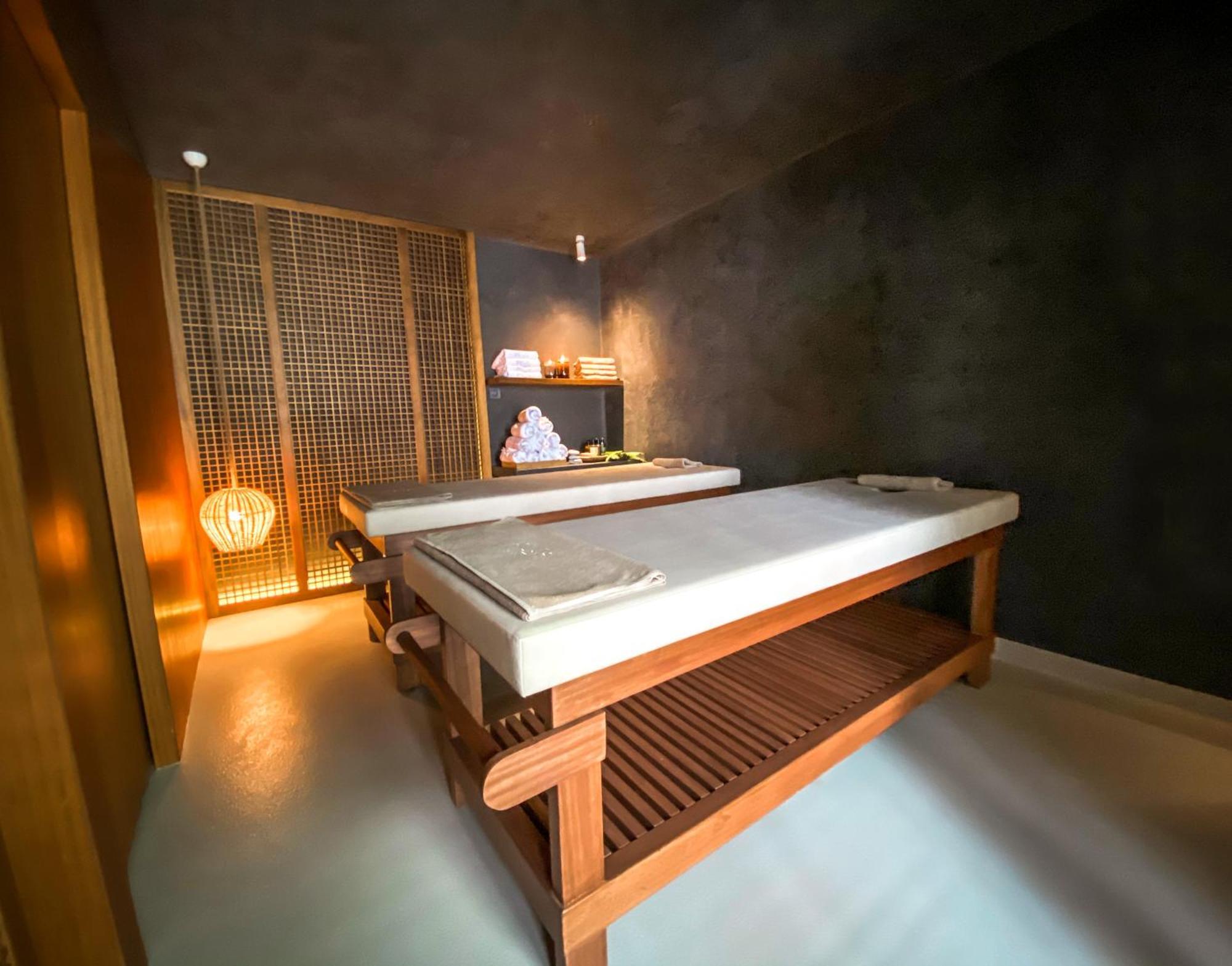 Pilos Suites Турунч Екстериор снимка